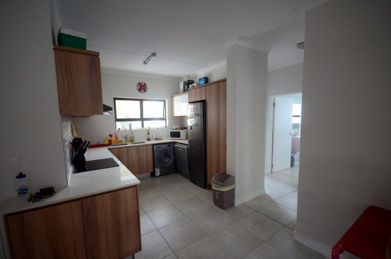 To Let 2 Bedroom Property for Rent in Paardevlei Western Cape